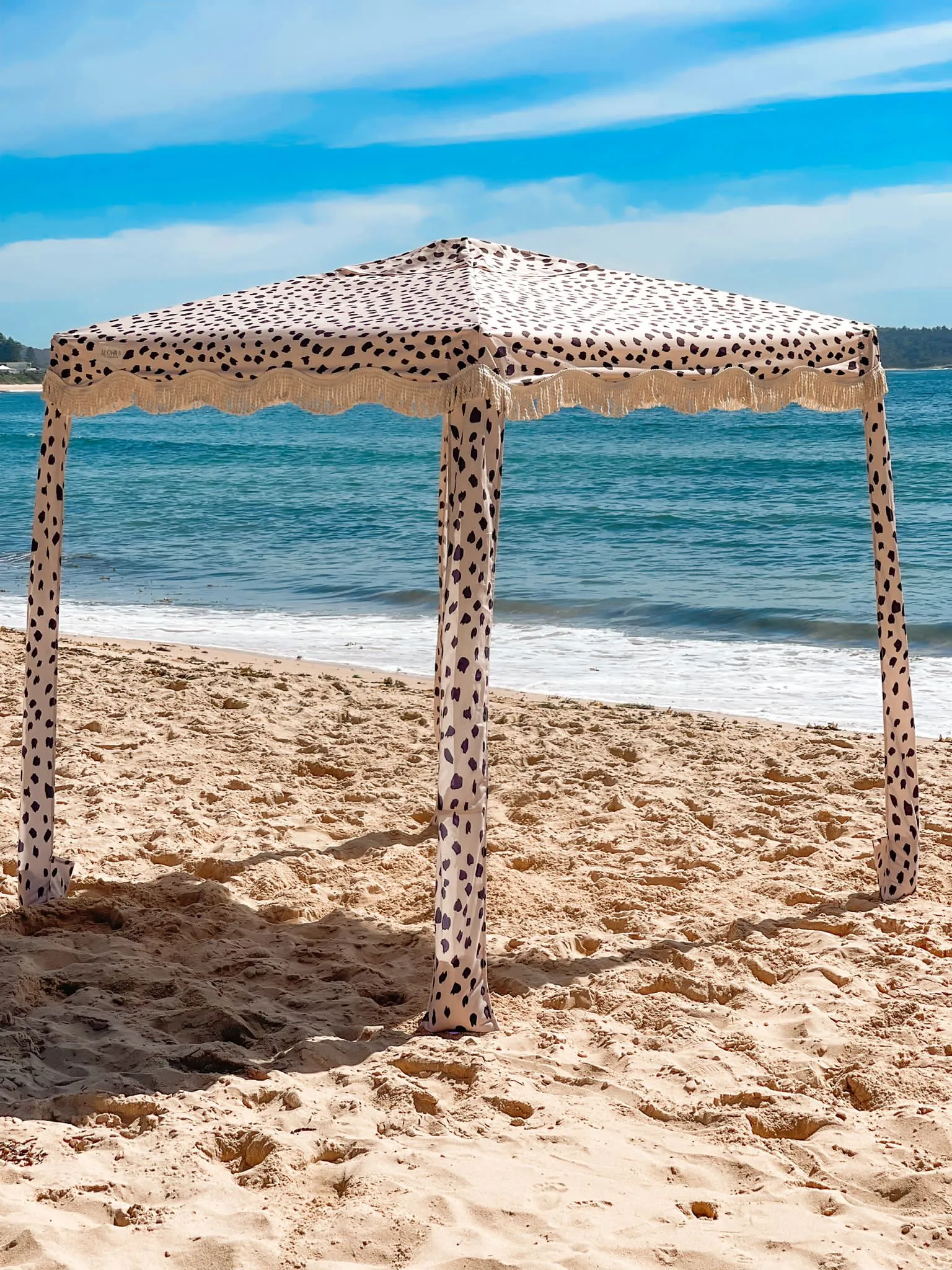 Alohra Deluxe Beach Cabana Jungle Fever