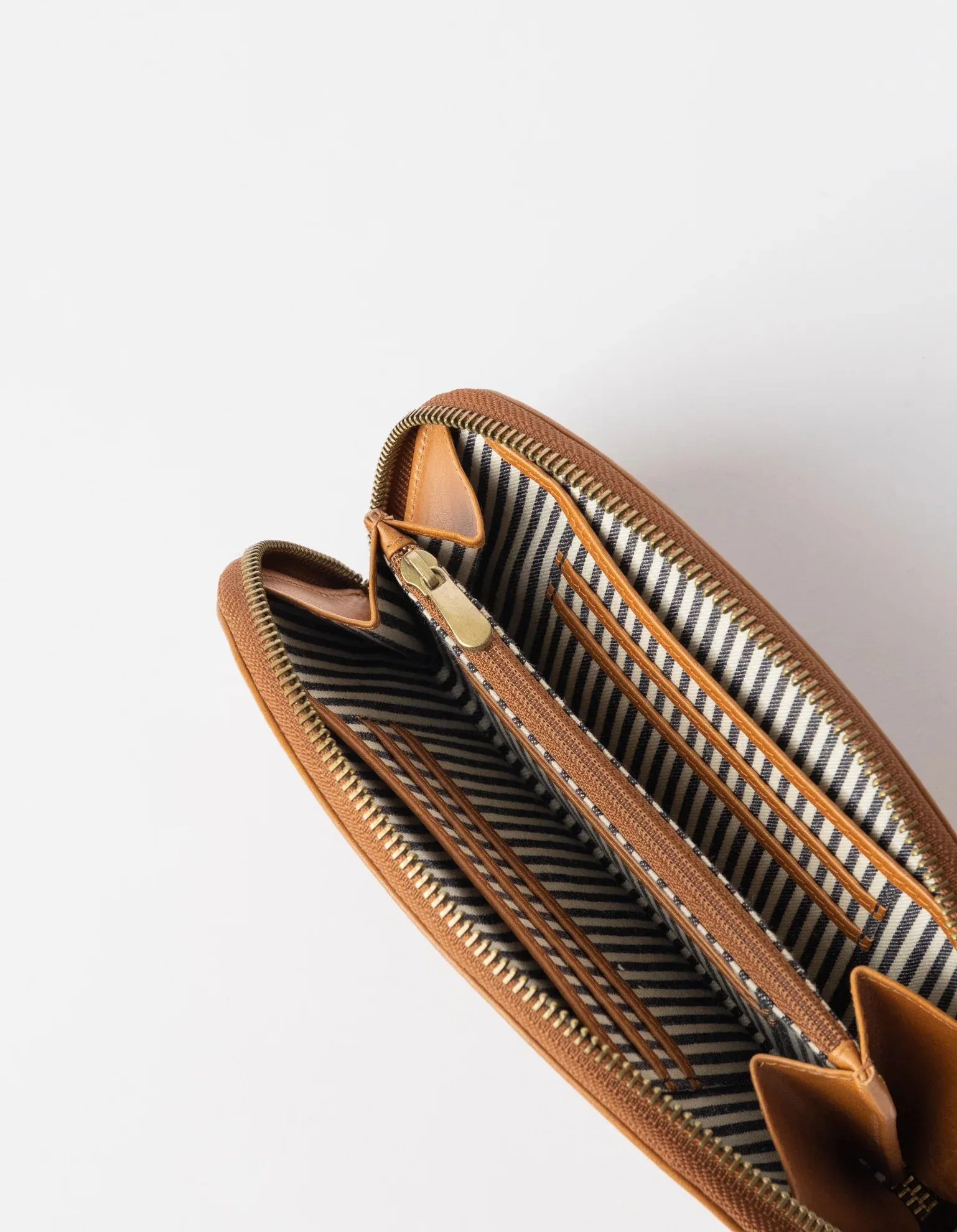 Blakes Premium Leather Wallet with RFID Blocking Technology