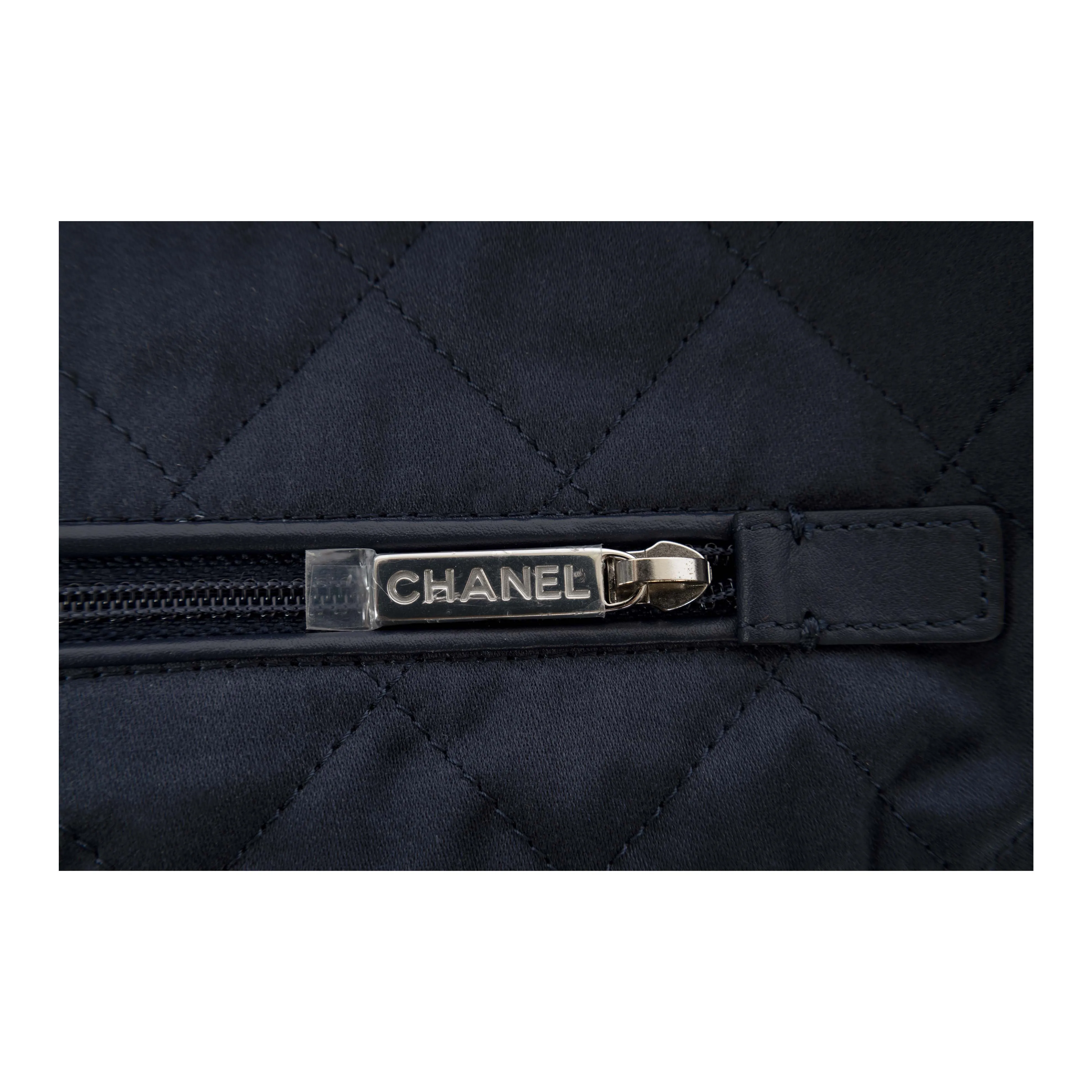 Chanel Metallic Blue 22 Calfskin Quilted Small - '20s