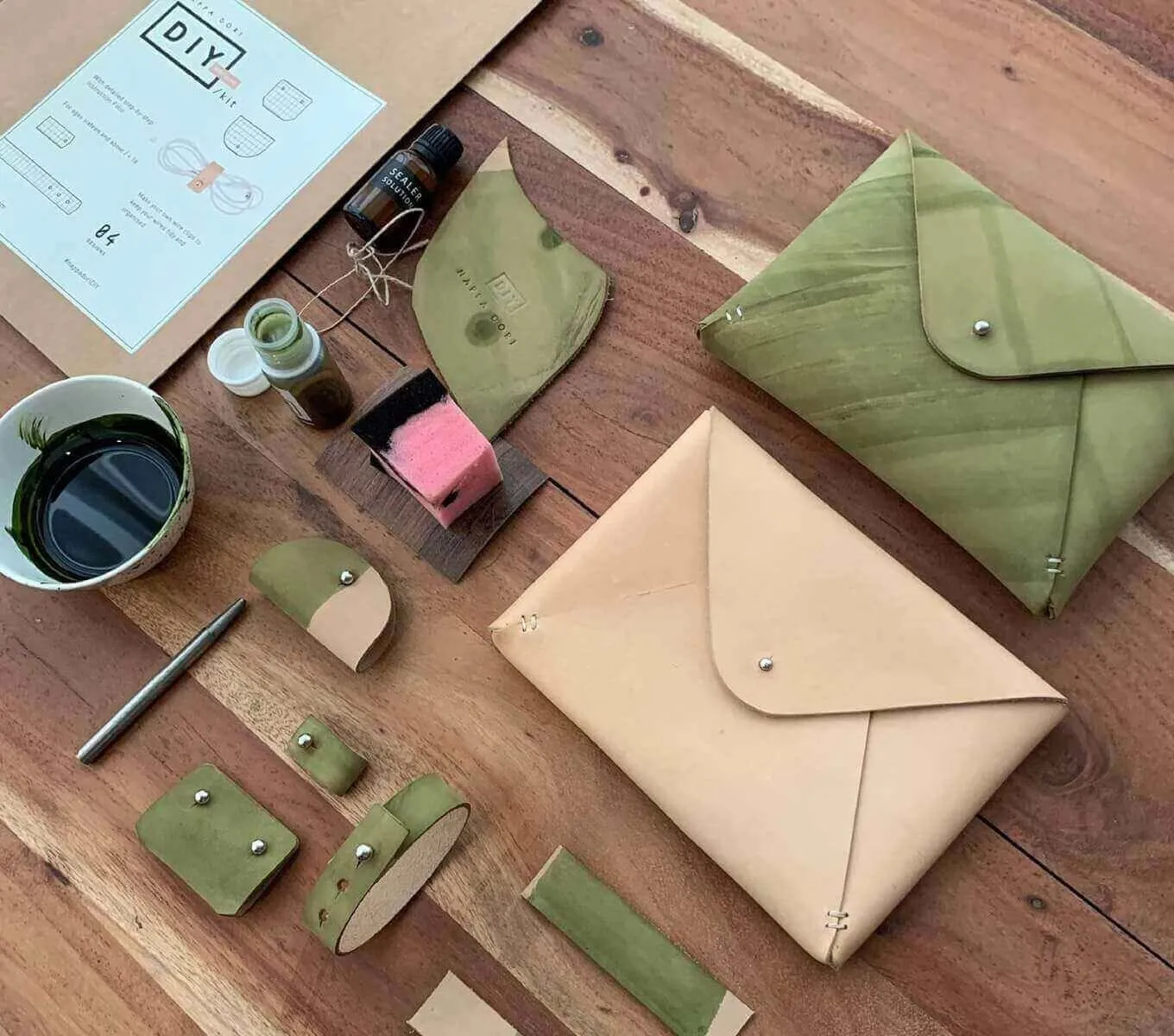 DIY ENVELOPE POUCH