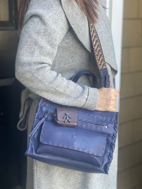 Henry Beguelin Shopping Pocket Ricamo Old Iron S Dark Blue with Fabric Strap