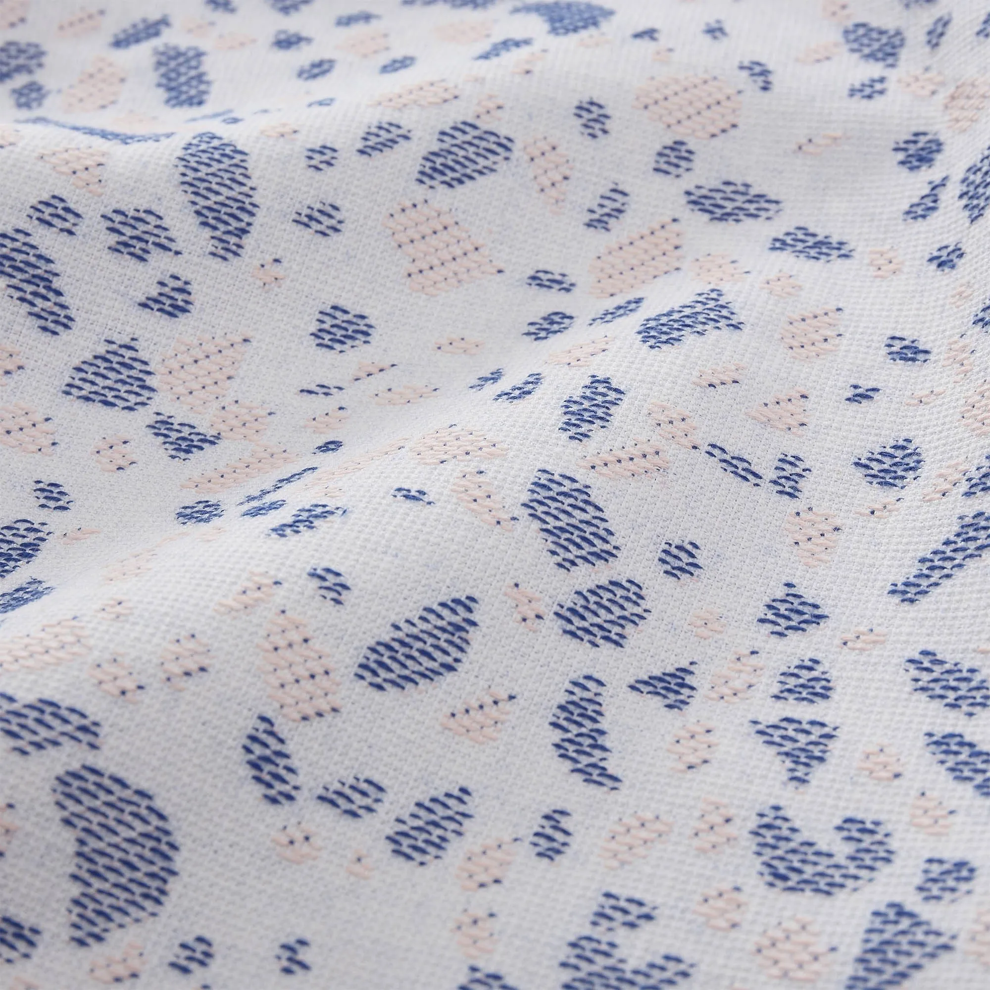 Verin Beach Towel [Off-white/Ultramarine/Light pink]